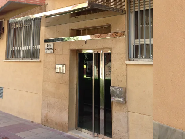 puertas acero inoxidable comunidades